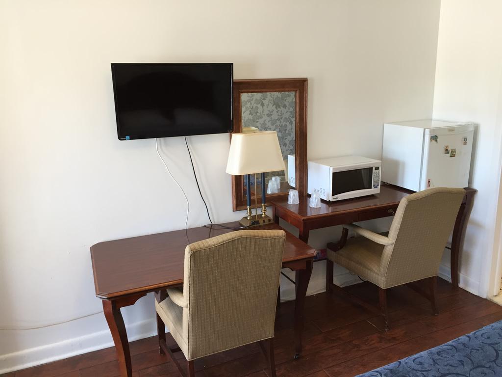 Stardust Motel Ottawa Room photo